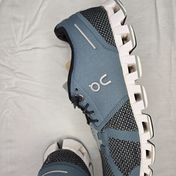 On Running - Women's Cloud Tide/Magnet Size 9 - Picture 9 of 16
